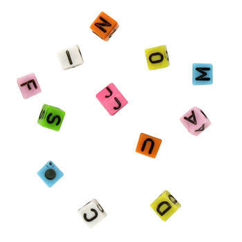 Perles acryliques lettres carrées : 7mm, 40g