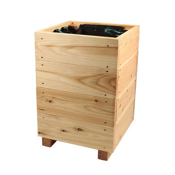 Bac carré City, en bois de mélèze certifié FSC® L.